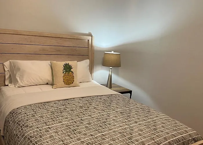 Beautiful Secluded 3 Bed 2 Bath Ferienhaus *