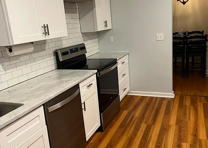 Beautiful Secluded 3 Bed 2 Bath * Tallahassee